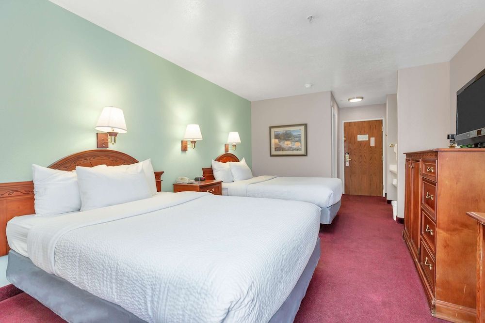 Americas Best Value Inn Cedar City Room, 2 Queen Beds, Non Smoking