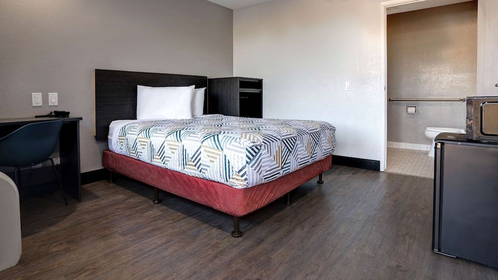 Motel 6 Arcata, CA - Cal Poly Humboldt