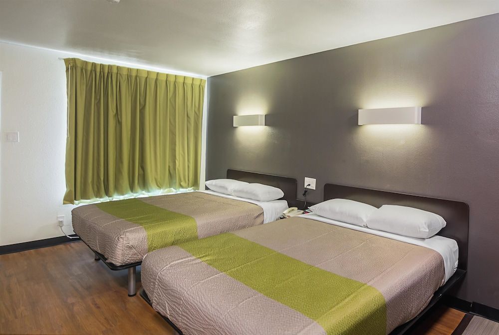 Deluxe Room, 2 Queen Beds, Non Smoking, Kitchenette