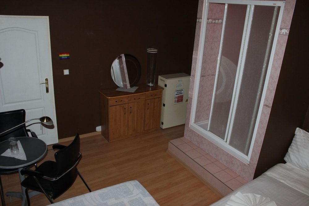 Club Hotel Praha Standard Triple Room with Shower 4