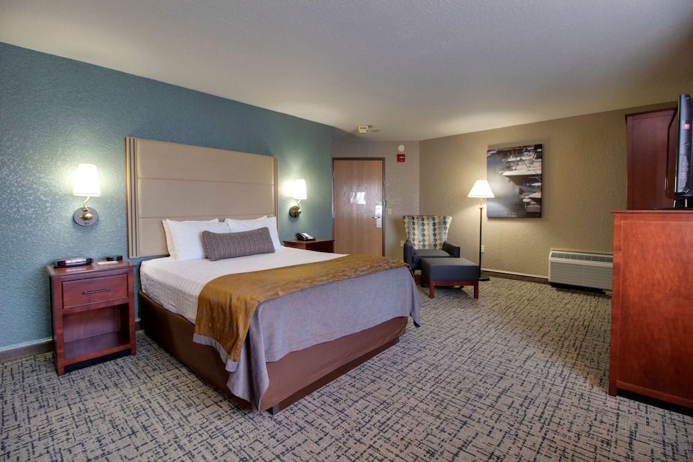 Standard Room, 1 Queen Bed, Accessible, Bathtub