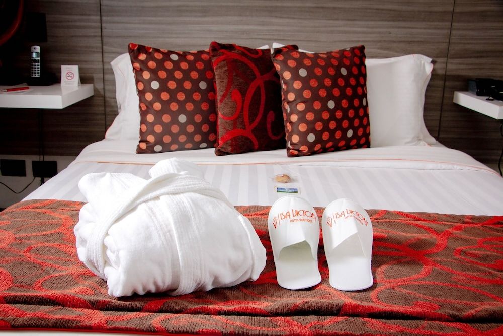 Suite, 1 Queen Bed, Balcony