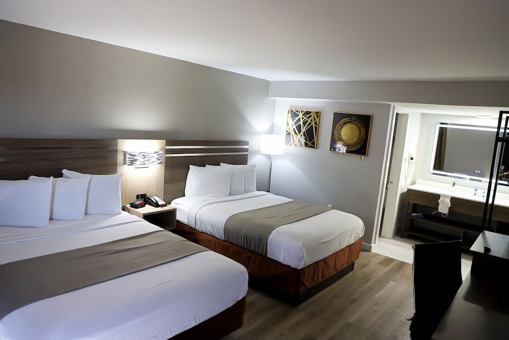 Airport Inn Signature Double Room, Non Smoking