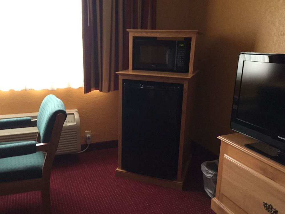 Parkfield Inn Standard Double Room 8