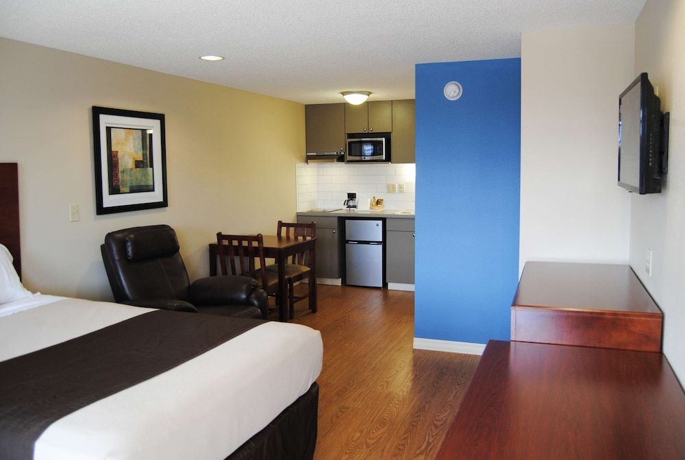 Room, 1 Double Bed, Non Smoking, Kitchenette