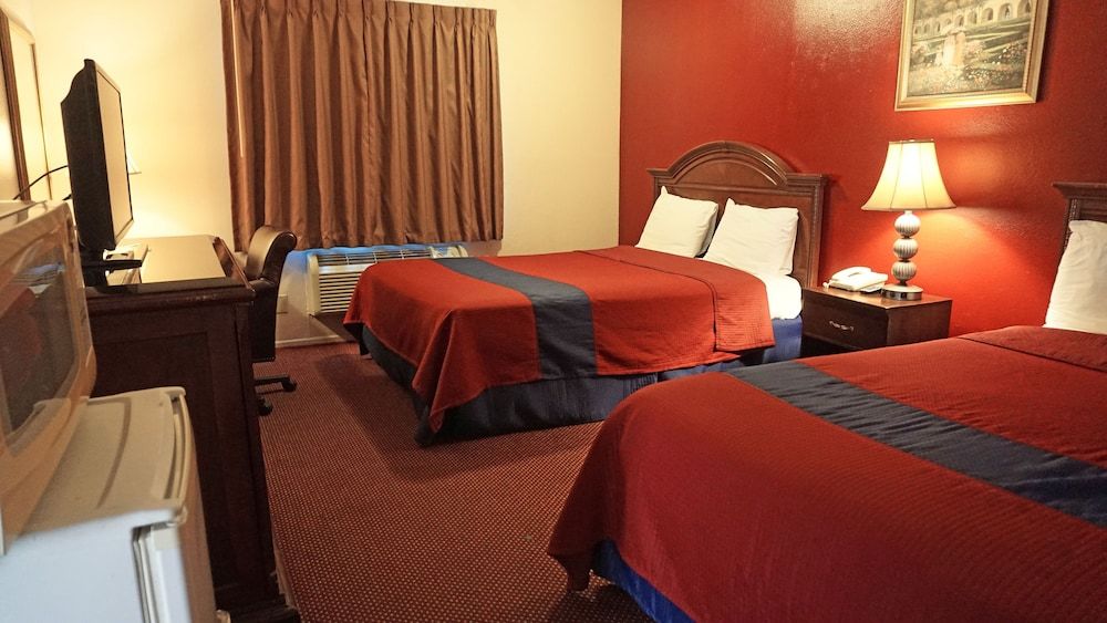 undefined Rainbow Inn - Near Adventure City