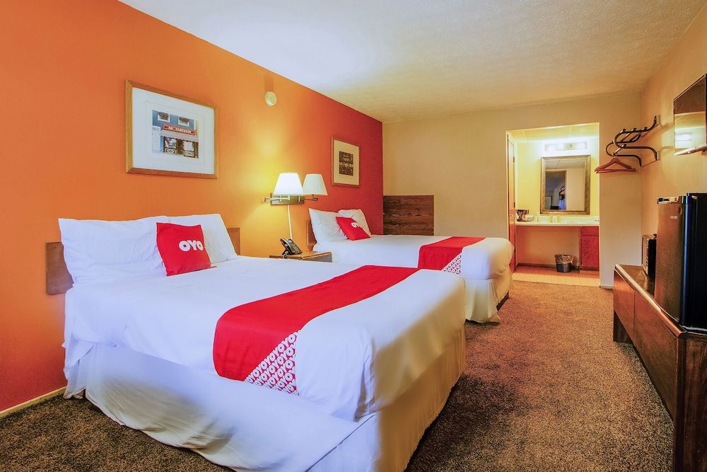 OYO Hotel Chapmanville Inn, WV - Hwy 119