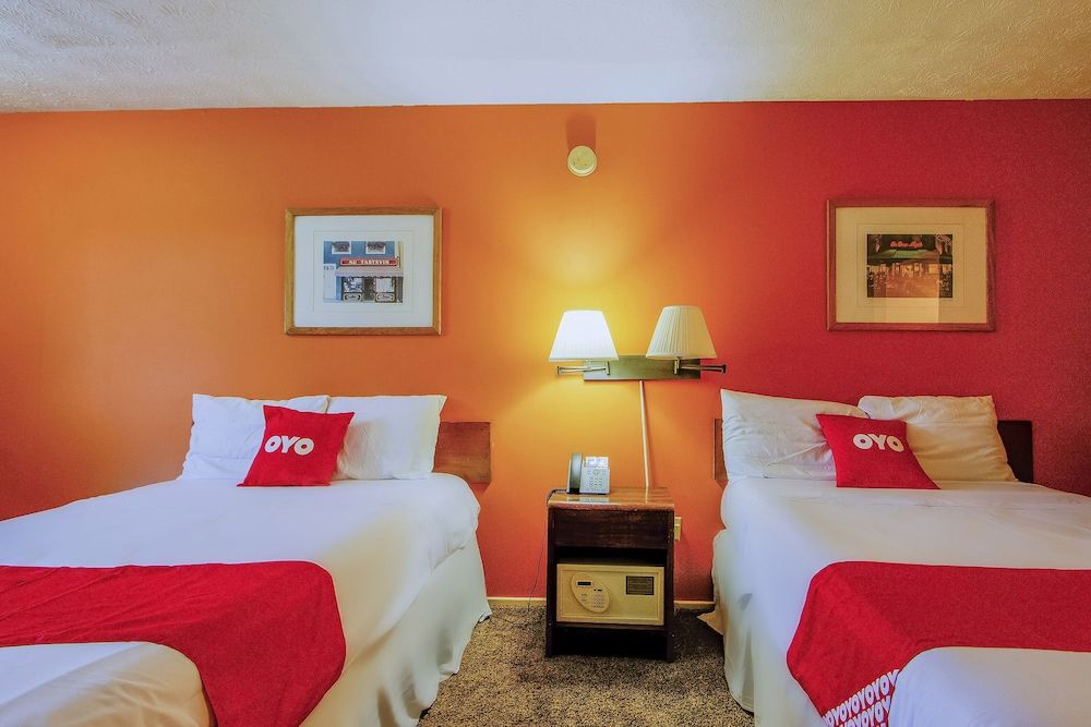 OYO Hotel Chapmanville Inn, WV - Hwy 119 Room, 2 Double Beds 3