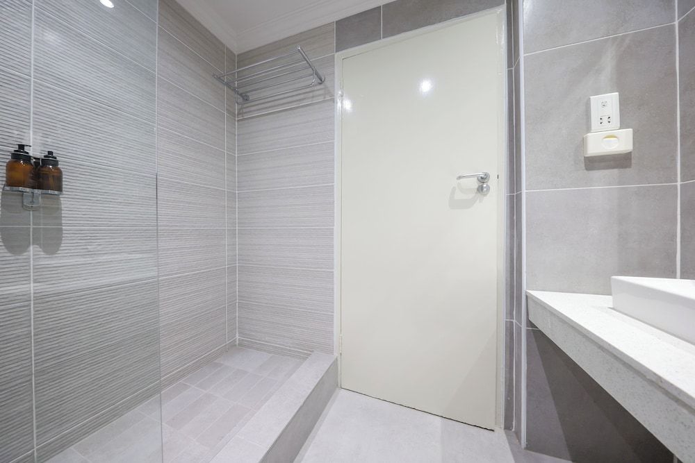 Cresta Botsalo Standard Room, 2 Twin Beds, Garden View 8