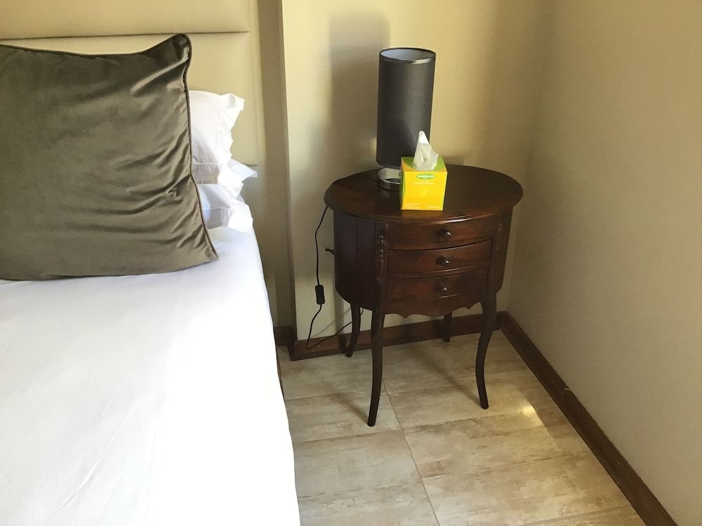 The Capital Guesthouse Standard Double Room, 1 Queen Bed 4