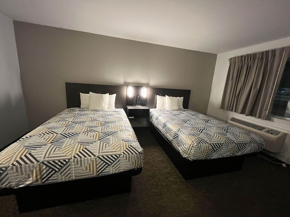 Standard Room, 2 Double Beds, Non Smoking, Refrigerator & Microwave