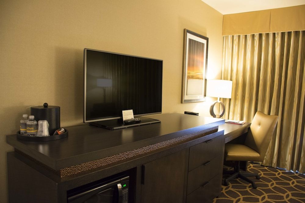 Zia Park Hotel Deluxe Room, 2 Queen Beds, Non Smoking 2