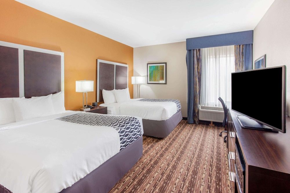 Room, 2 Queen Beds, Accessible, Non Smoking (Mobility,Hearing,Tub w/Grab Bars)