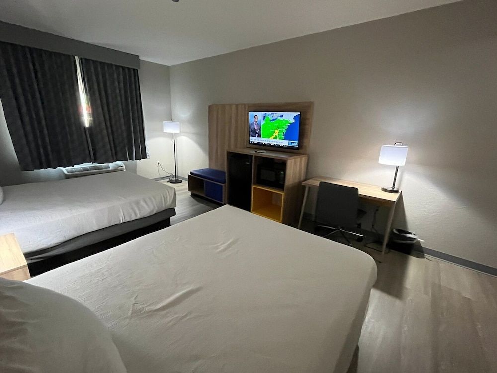 Room, 2 Queen Beds, Non Smoking