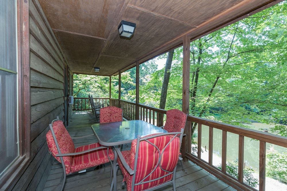 Springmaid Mountain Family Cottage, 2 Bedrooms 8