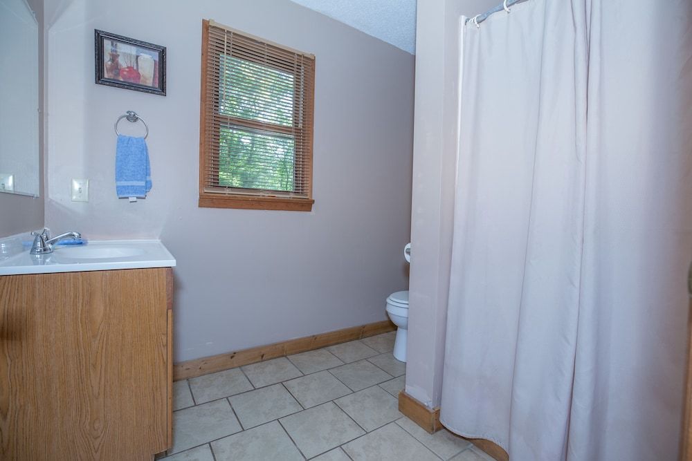 Springmaid Mountain Cabin, 1 Bedroom 5