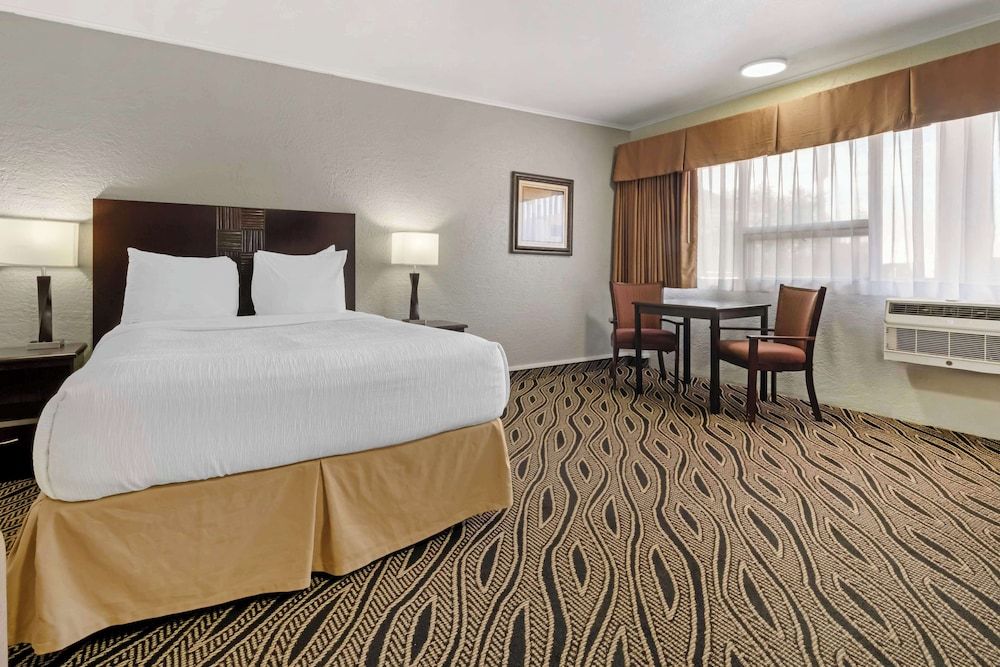 Best Western Red Carpet Inn