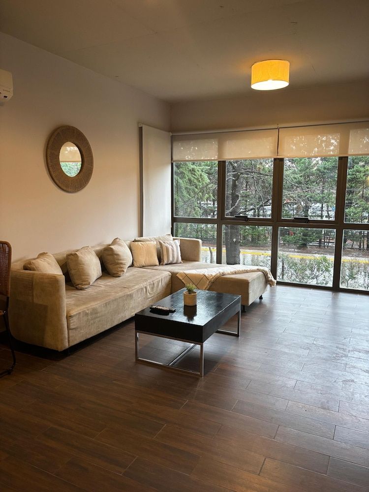 Casa Campus Pilar Suites