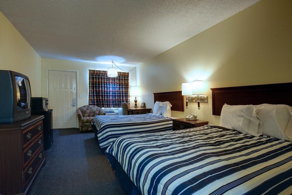 Americas Best Value Inn Comanche Room, 2 Double Beds, Smoking 2