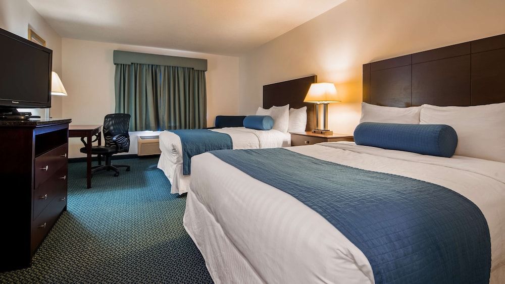 Standard Room, 2 Queen Beds, Non Smoking