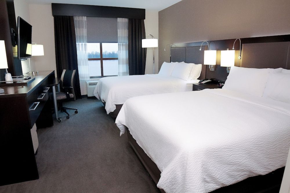 Standard Room, 2 Queen Beds, River View