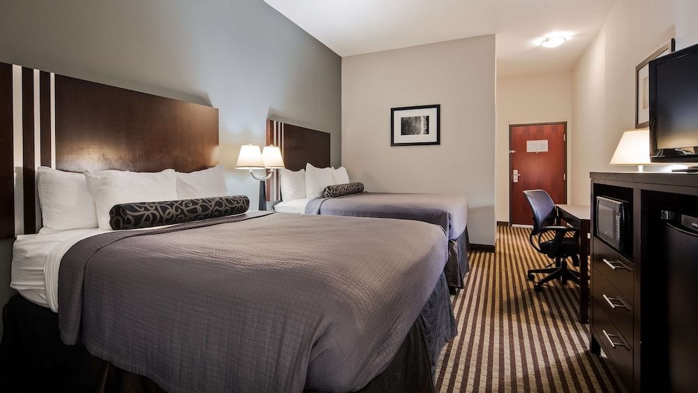 Standard Room, 2 Queen Beds, Non Smoking, Refrigerator & Microwave