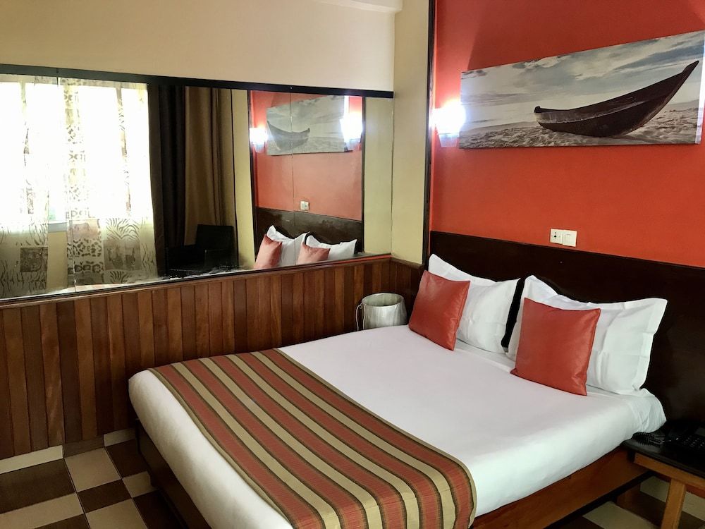 YaahoT Hotel Standard Room 5