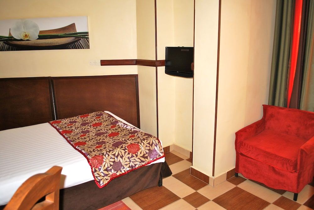 YaahoT Hotel Standard Room 3