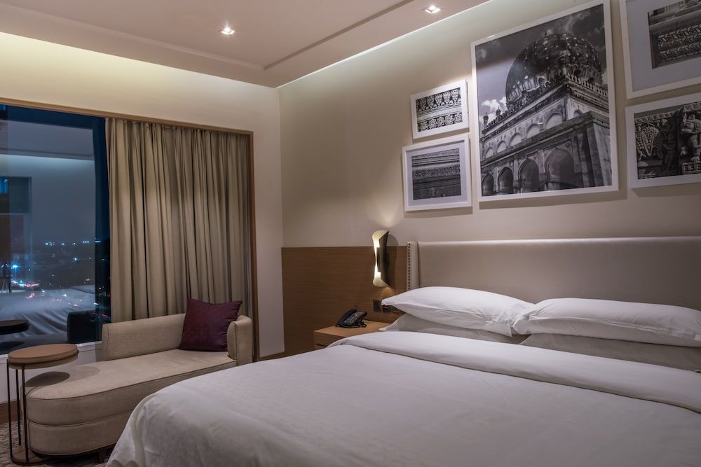 Sheraton Hyderabad Hotel Room, 1 King Bed 3
