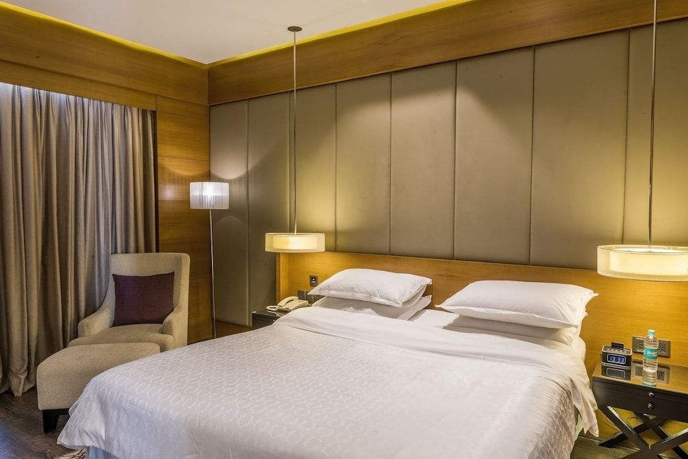 Sheraton Hyderabad Hotel Room, 1 King Bed 2