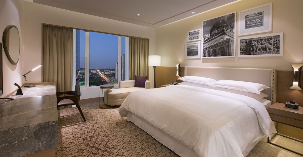 Sheraton Hyderabad Hotel Room, 1 King Bed