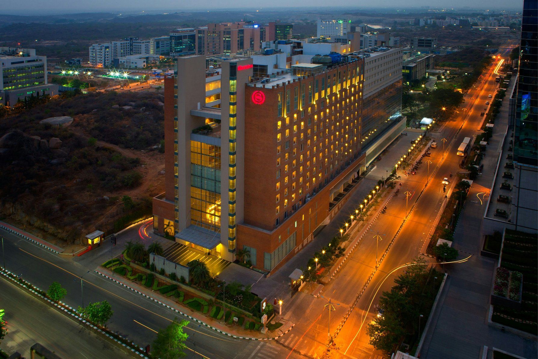 undefined Sheraton Hyderabad Hotel 4