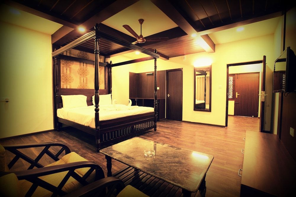 Summer House Resort Yercaud Superior Room, 1 King Bed, Smoking