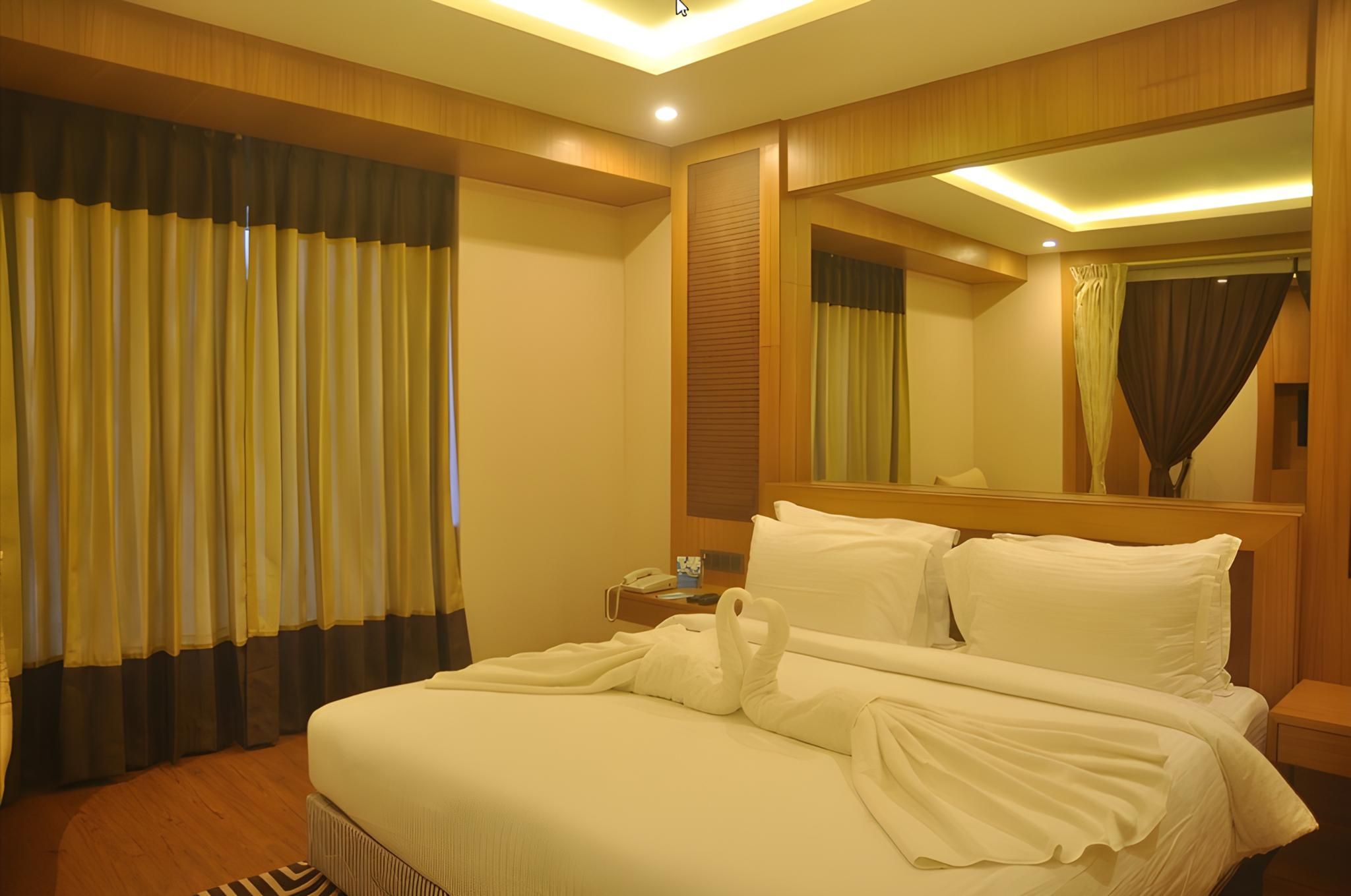 Hotel Himalayaa- A Bergamont Group Of Hotel Premium Room 4