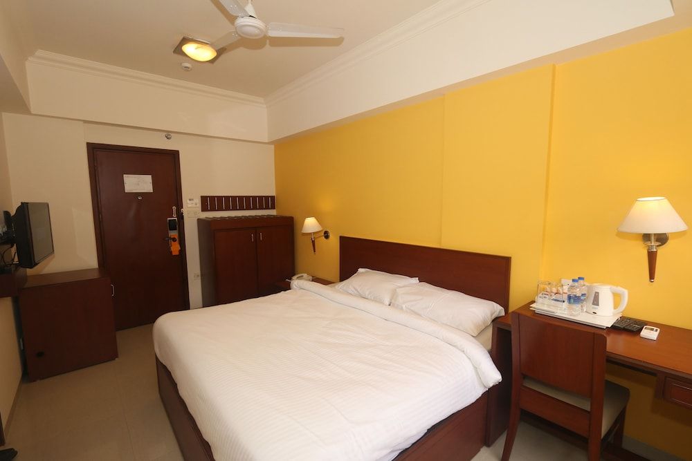 Ginger Thane Standard Room 14