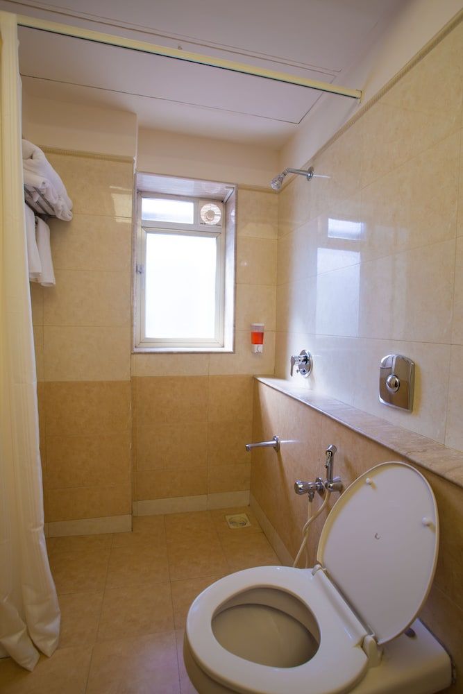 Ginger Thane Standard Room 25