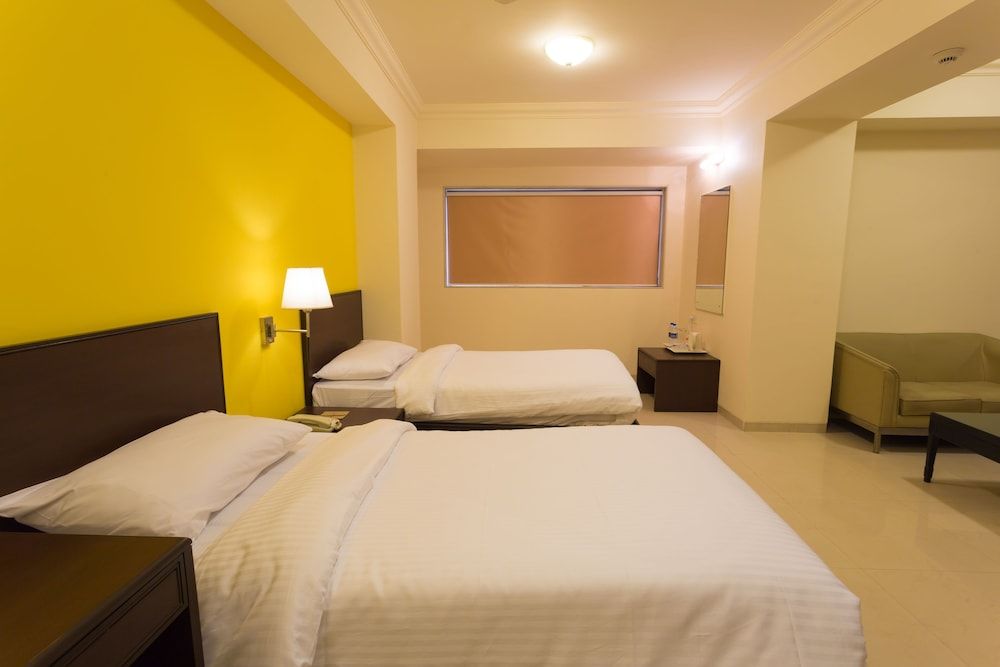 Ginger Thane Standard Room 15