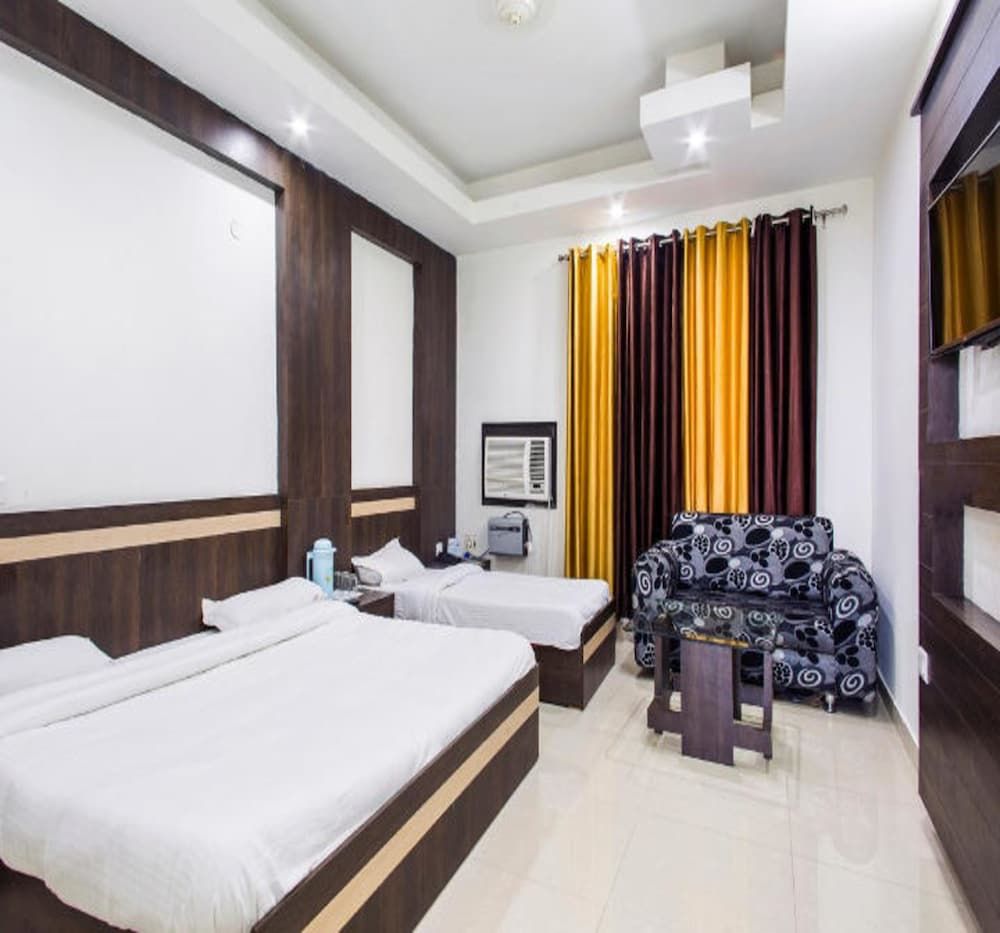 Family Suite Room Only