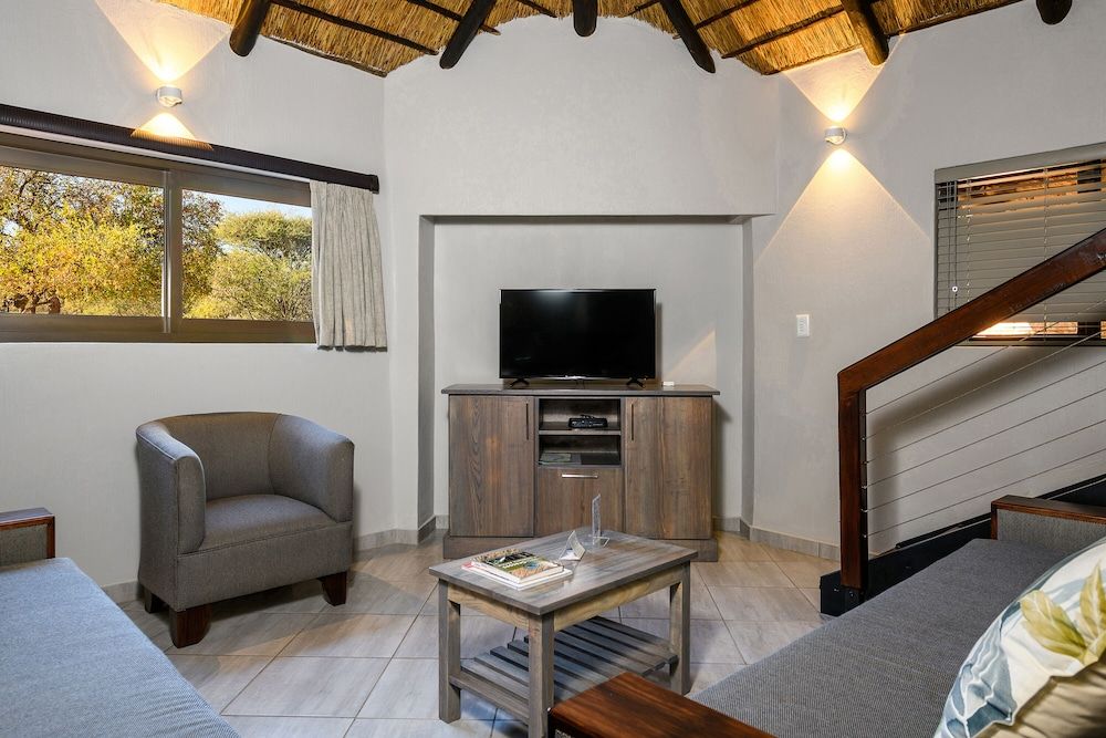 Dikhololo Superior Two Bed Apartment 4