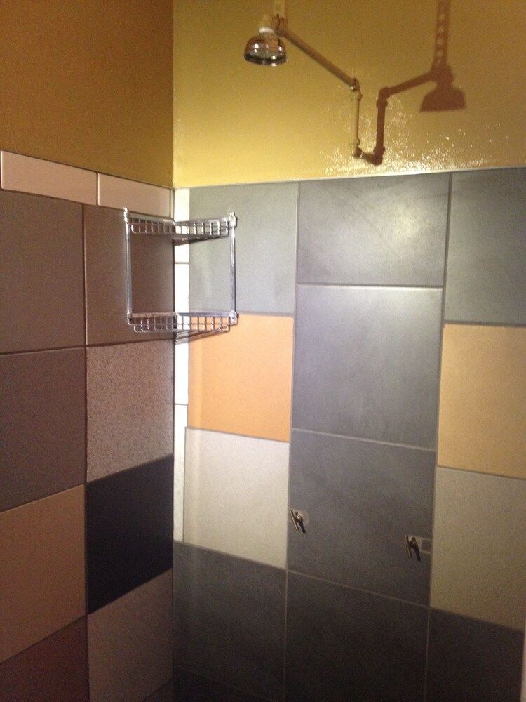 Düsternbrook Safari Guest Farm Chalet (Davidsdraai Chalet two) 6