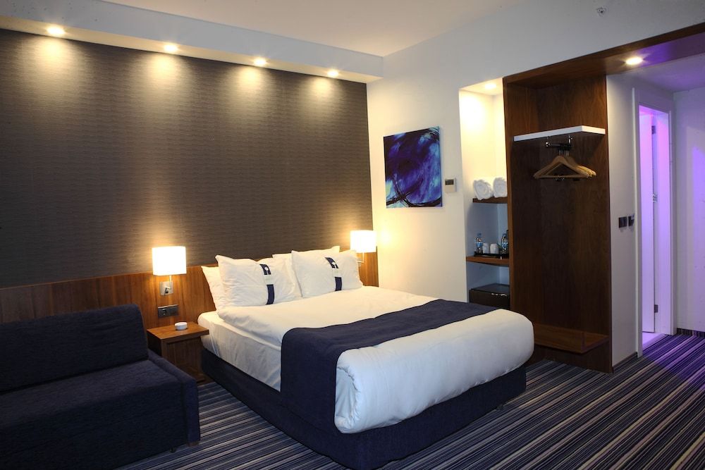 Standard Room (Free Breakfast)