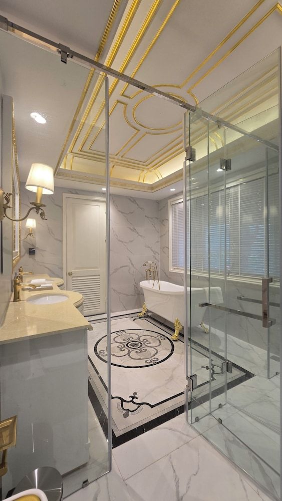 Champa Palace Hotel Presidential Room 3