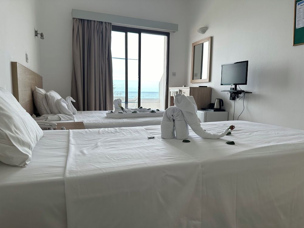 Souli Beach Hotel Triple Room, Sea View 2