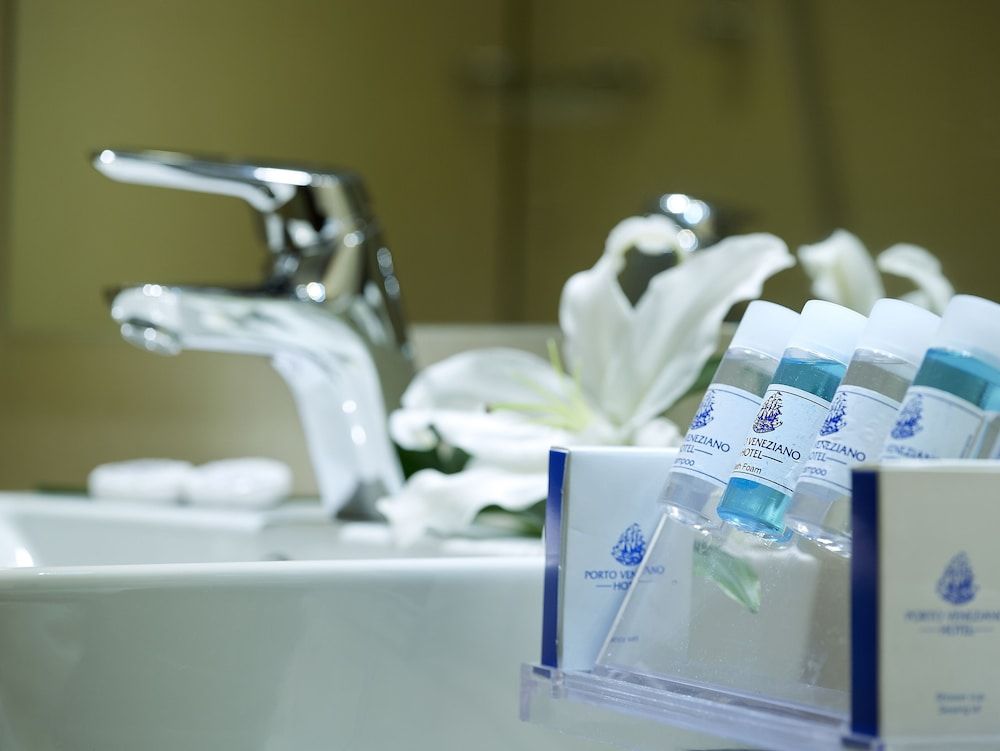 Porto Veneziano Hotel Suite, Sea View (Open Bath) 7