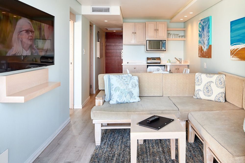 First Group La Montagne Apartment, 2 Bedrooms, Sea View 15