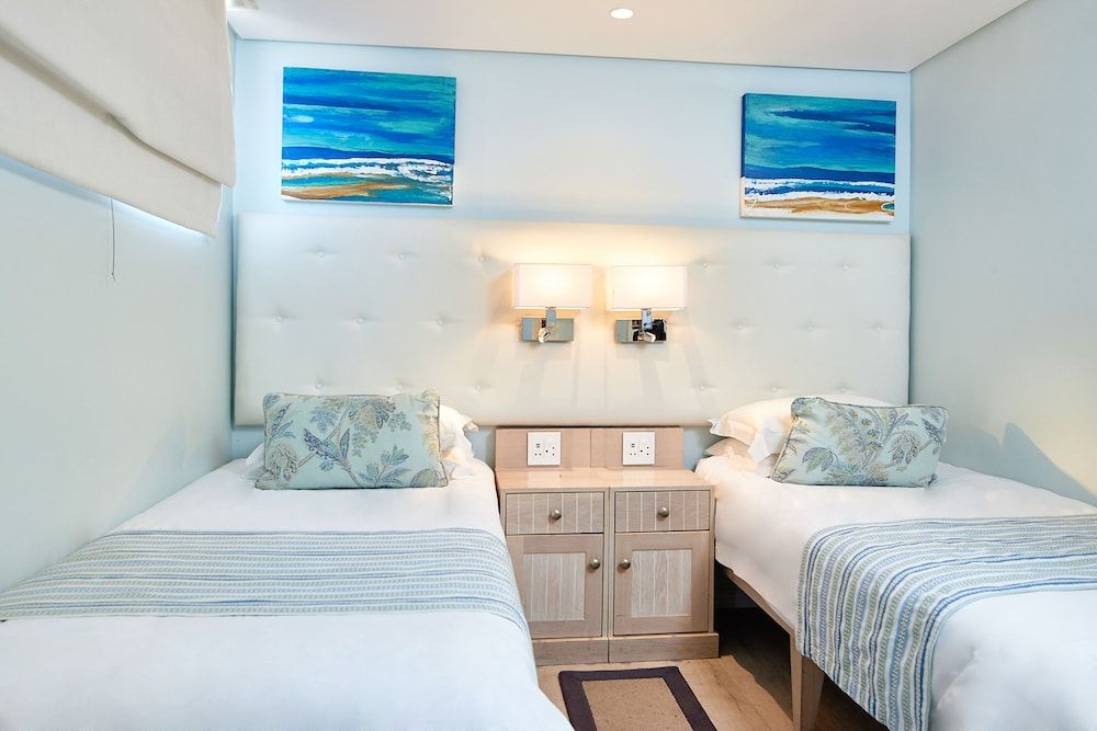 First Group La Montagne Apartment, 2 Bedrooms, Sea View 3