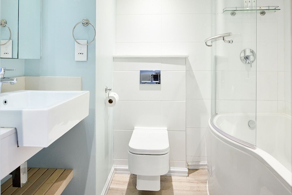 First Group La Montagne Apartment, 2 Bedrooms, Sea View 11