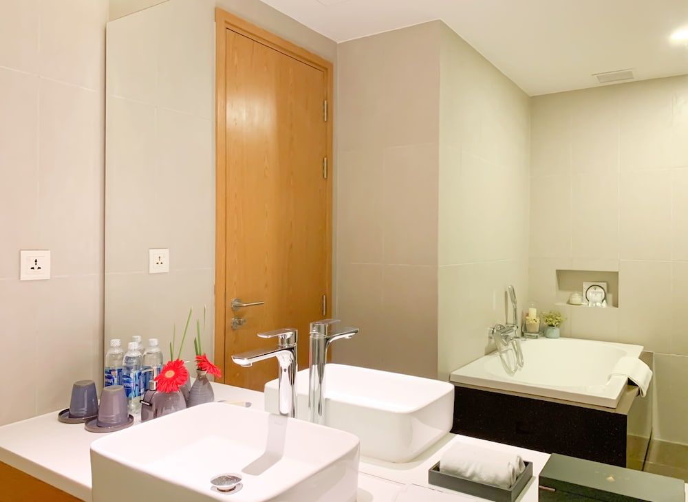 Naman Retreat One-Bedroom Apartment 5