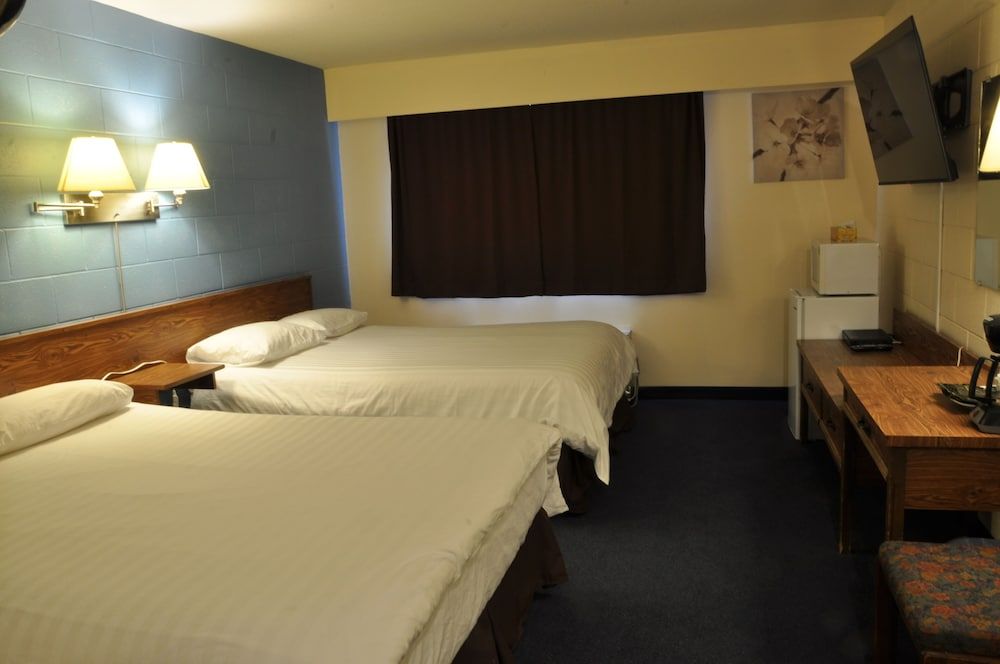 Room, 2 Queen Beds, Non Smoking
