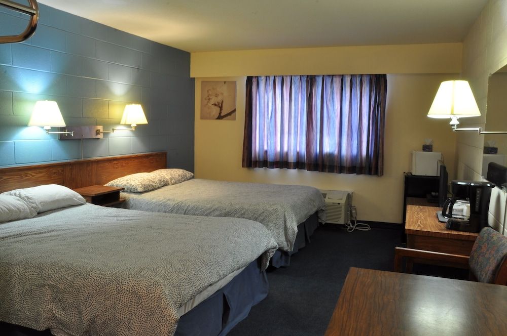 Room, 2 Queen Beds, Non Smoking